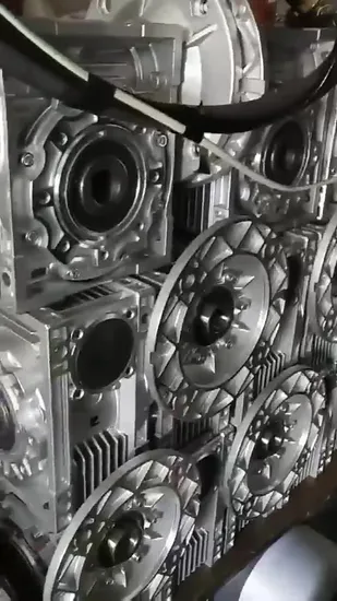 Rapport de réduction de boîte de vitesses à vis sans fin universel Nmrv à haute efficacité 5-100